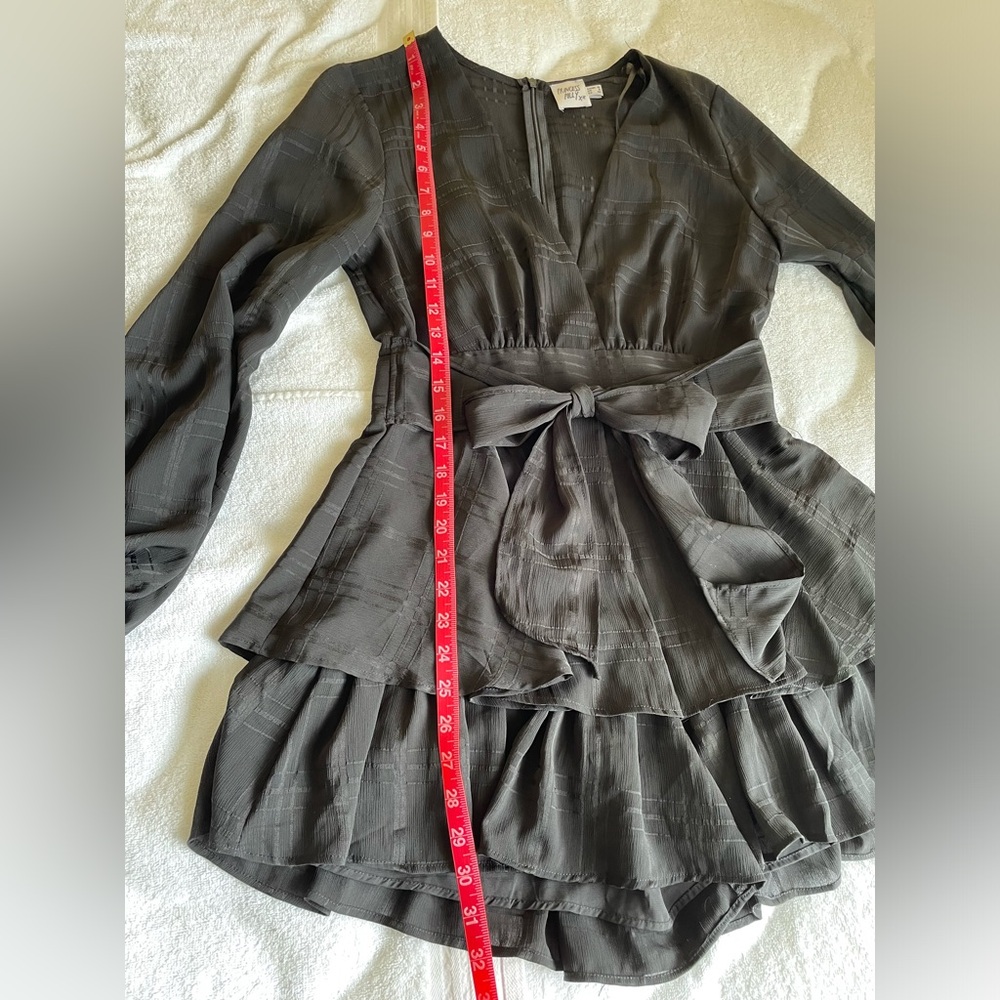 Princess Polly Black Ruffle Romper - Picture 9 of 9